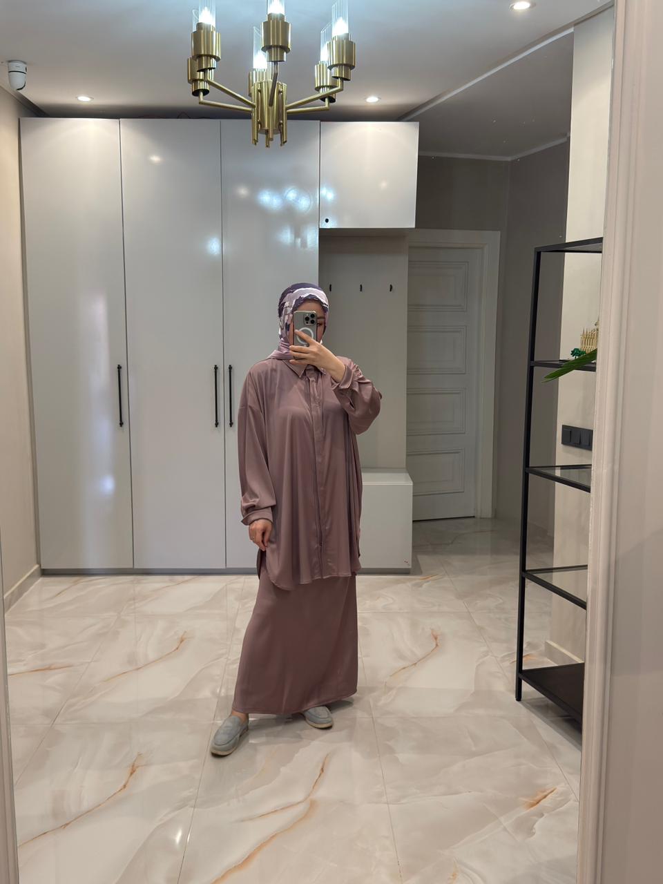 Set blouse with skirt