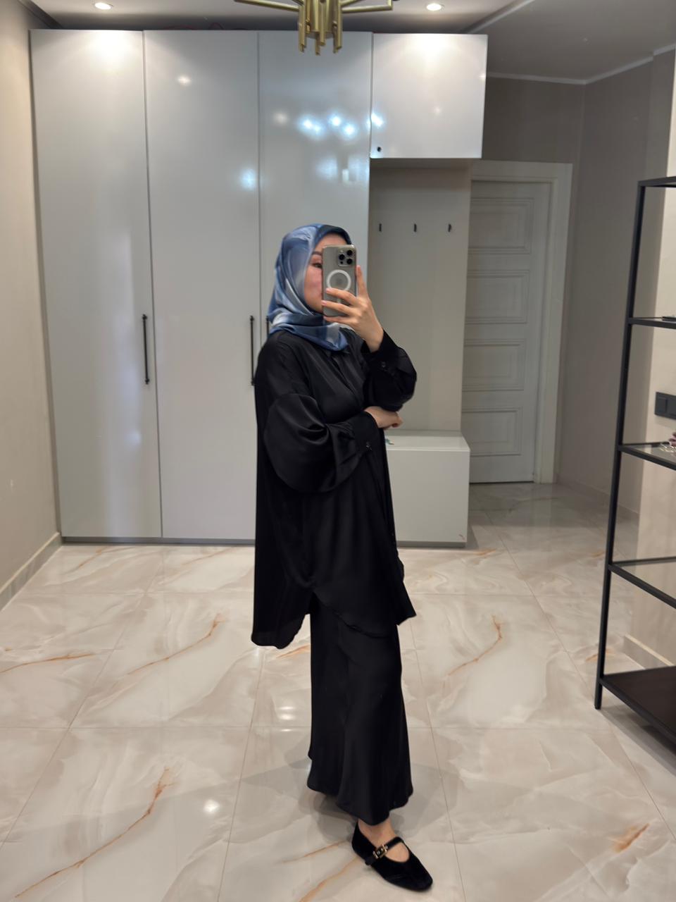 Set Blouse With Skirts